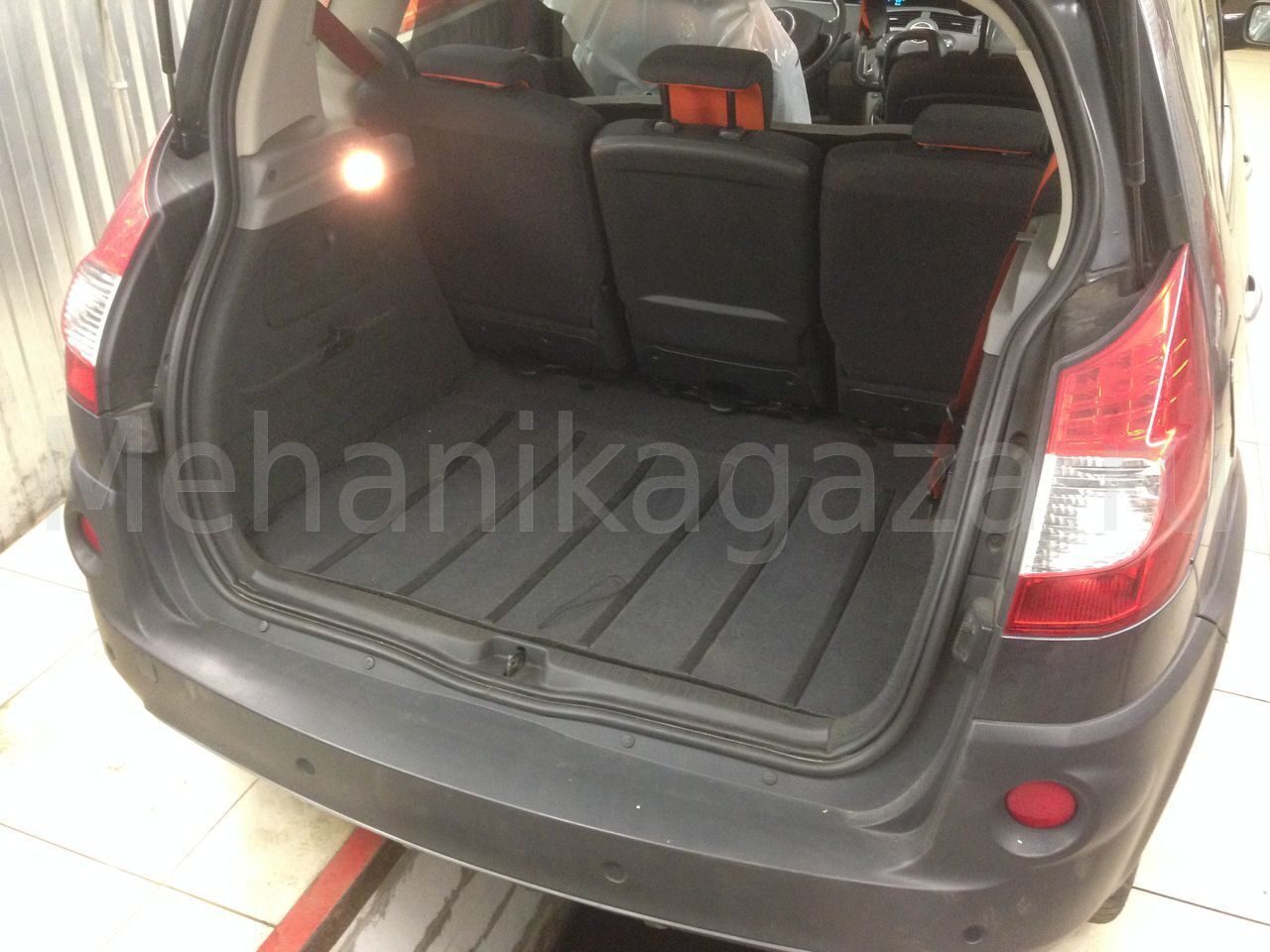 Renault Scenic 2013 г.в. 1.6. L 115 л.с.R4 (баллон 60 литров)